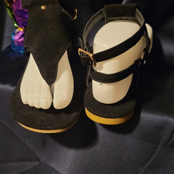 New lady's black soft leather sandle - Picture 6 of 6